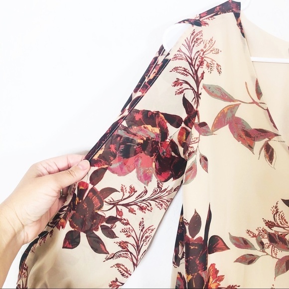 Lulus🔥SALE🔥Shifting dears tan and brown floral shift dress Small - Picture 9 of 9